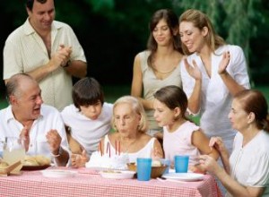 Frases y mensajes de cumpleaños para la suegra