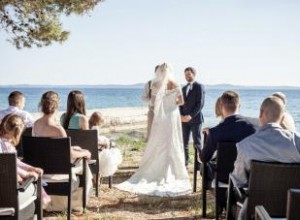 Etiqueta para sentarse en una boda