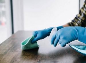 Sanitizar vs. Desinfectar:​​diferencias en los métodos de limpieza