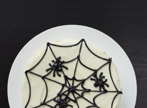 Pastel sencillo de telaraña 