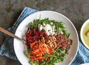 Ensalada de botón de reinicio 