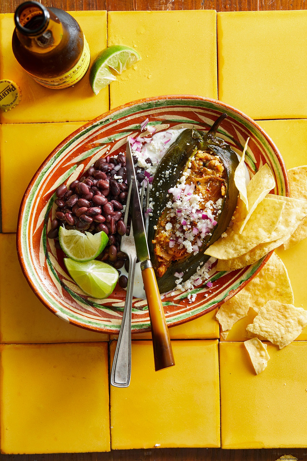 Poblanos rellenos de chorizo 