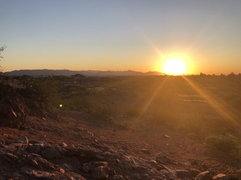 Cosas que debe saber sobre Hole in the Rock al atardecer