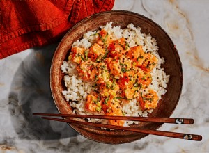 Poke de salmón ponzu con jengibre